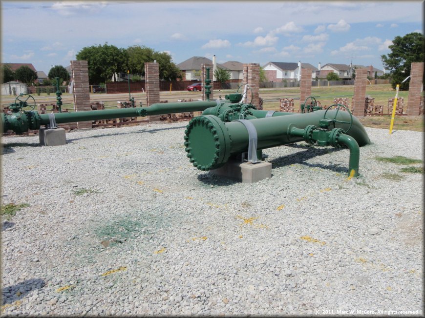 Gas pipeline couplings about 200 feet from a residential neighborhood